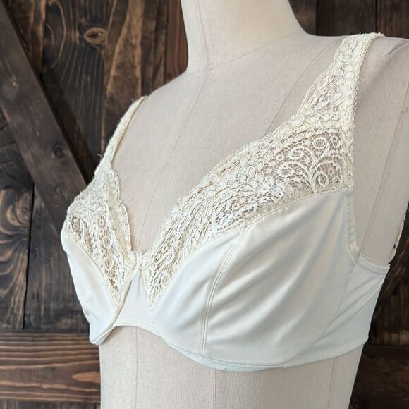 Wacoal wired unlined lace bra Sz-32D - Picture 2 of 8